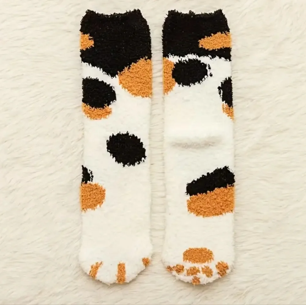 Last One Cat Paw print Fuzzy Super Warm Socks